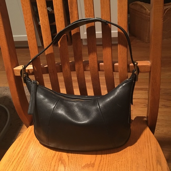 Coach Handbags - Coach classic Purse